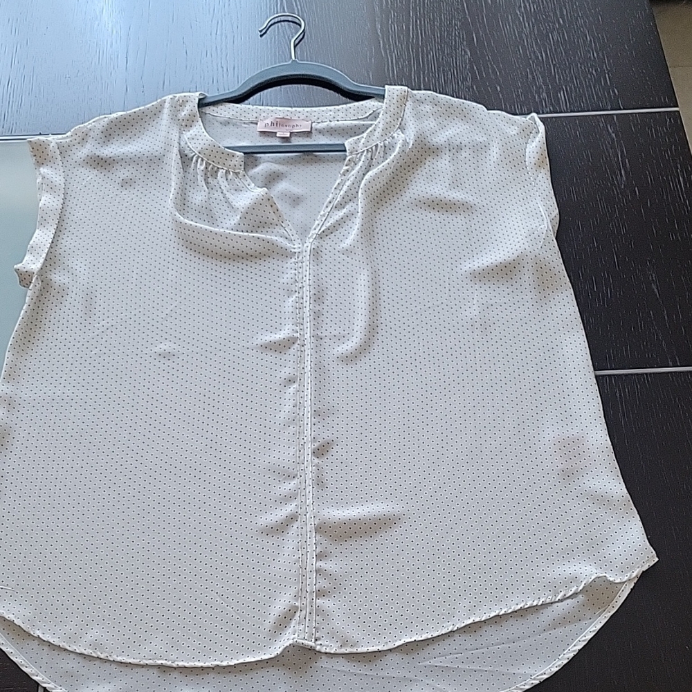 Philosophy blouse Sz L v-neck